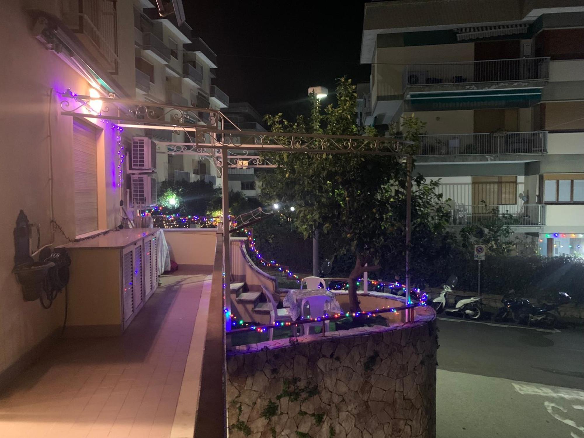 Treehouse Sorrento Apartment Exteriör bild